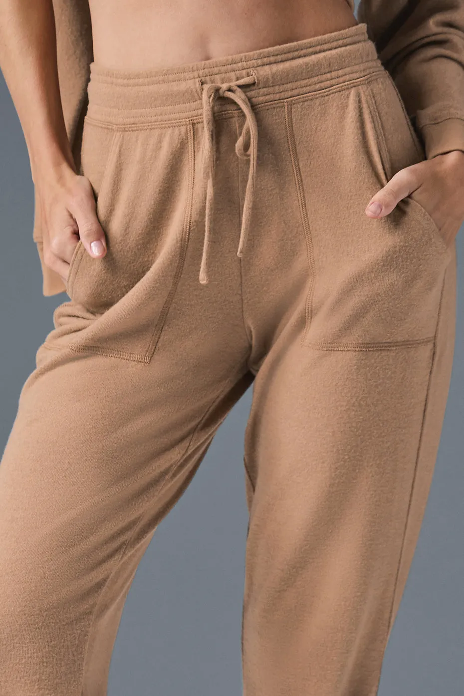 Soho Sweatpant - Toasted Almond sold by Alo Yoga product image thumbnail 3