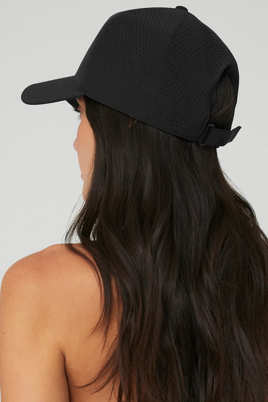 Performance District Trucker Hat - Black/White sold by Alo Yoga product image thumbnail 4