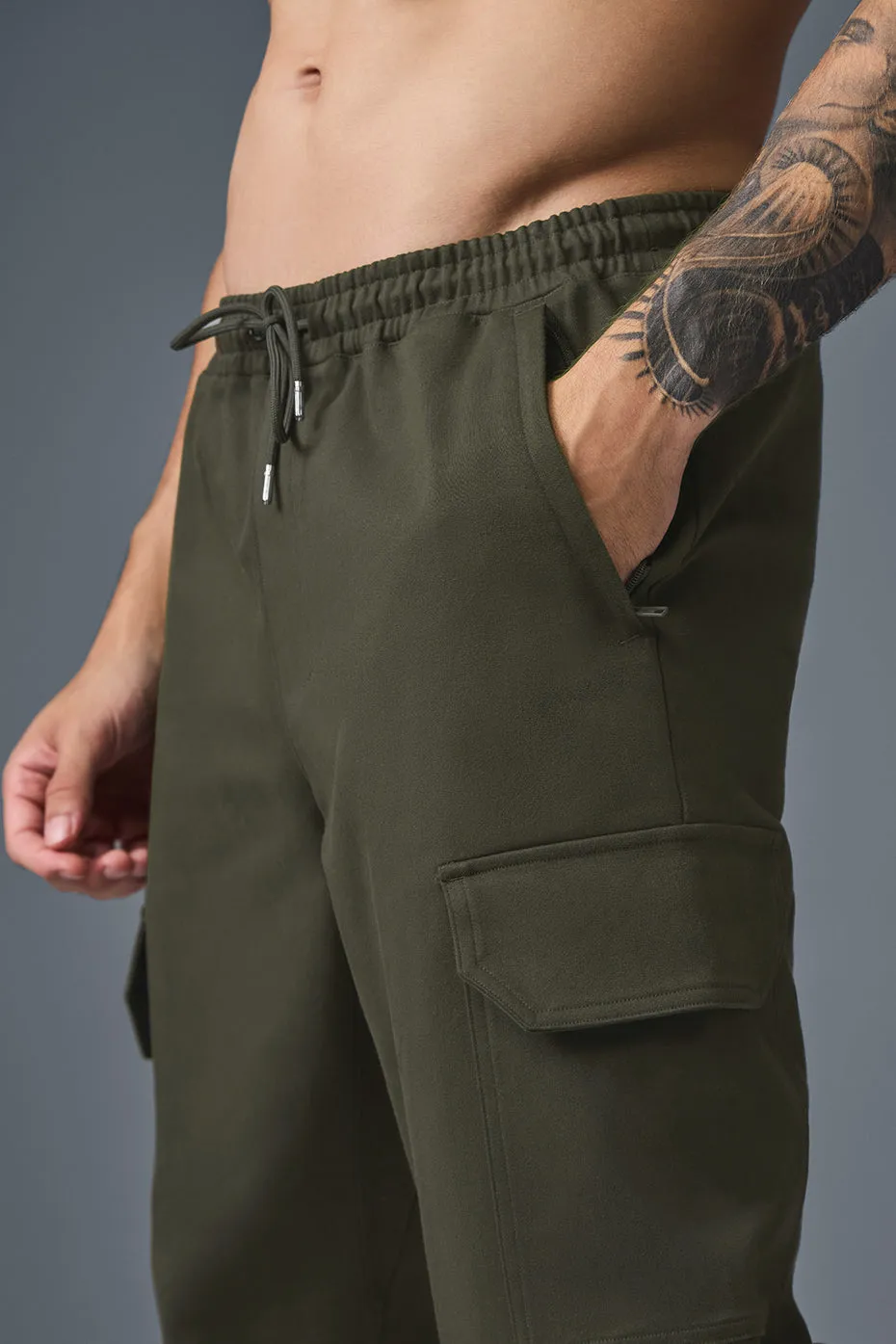 Edition Sueded Jogger - Stealth Green sold by Alo Yoga product image thumbnail 4