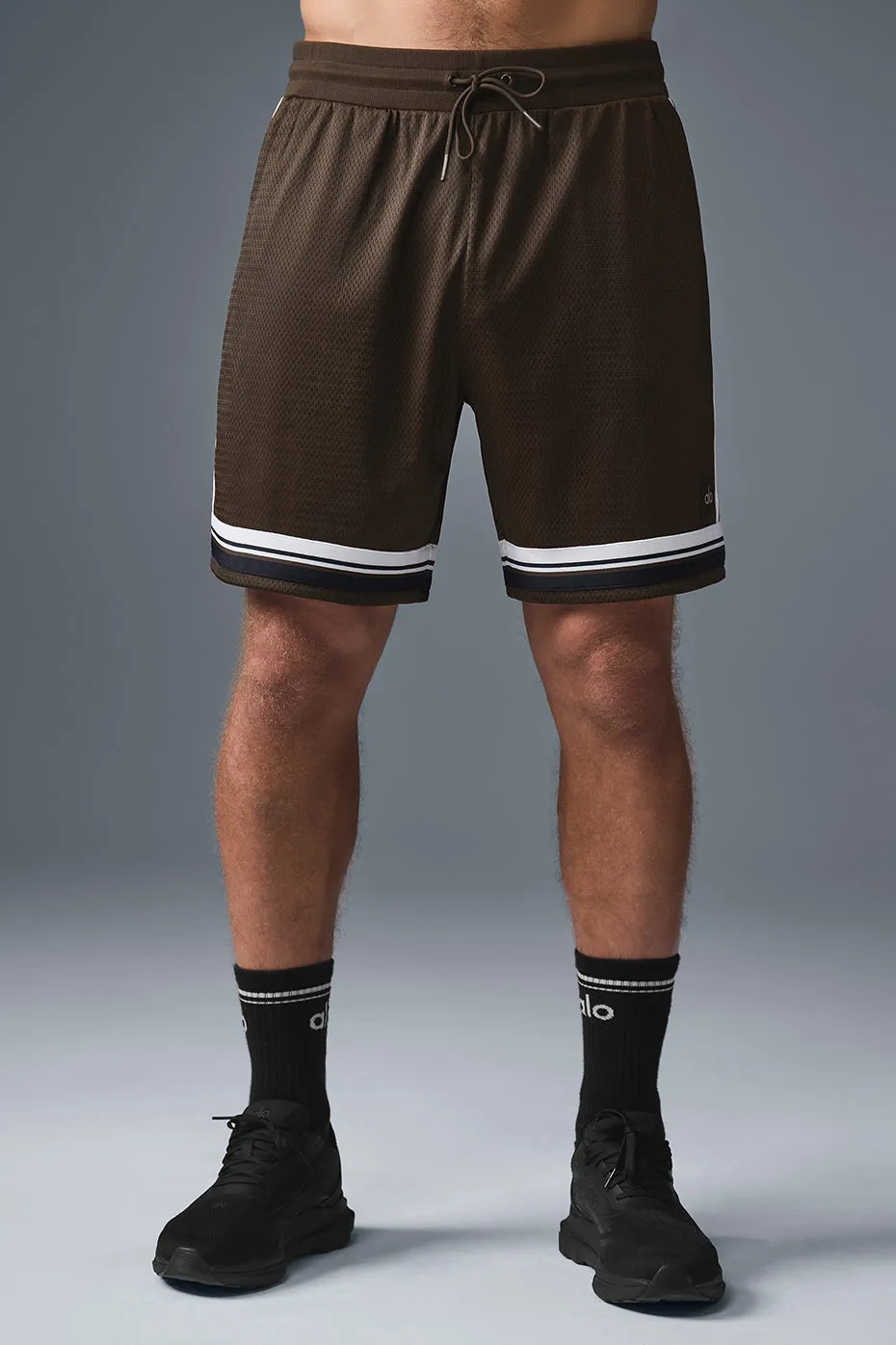 7" Key Mesh Basketball Short - Espresso sold by Alo Yoga