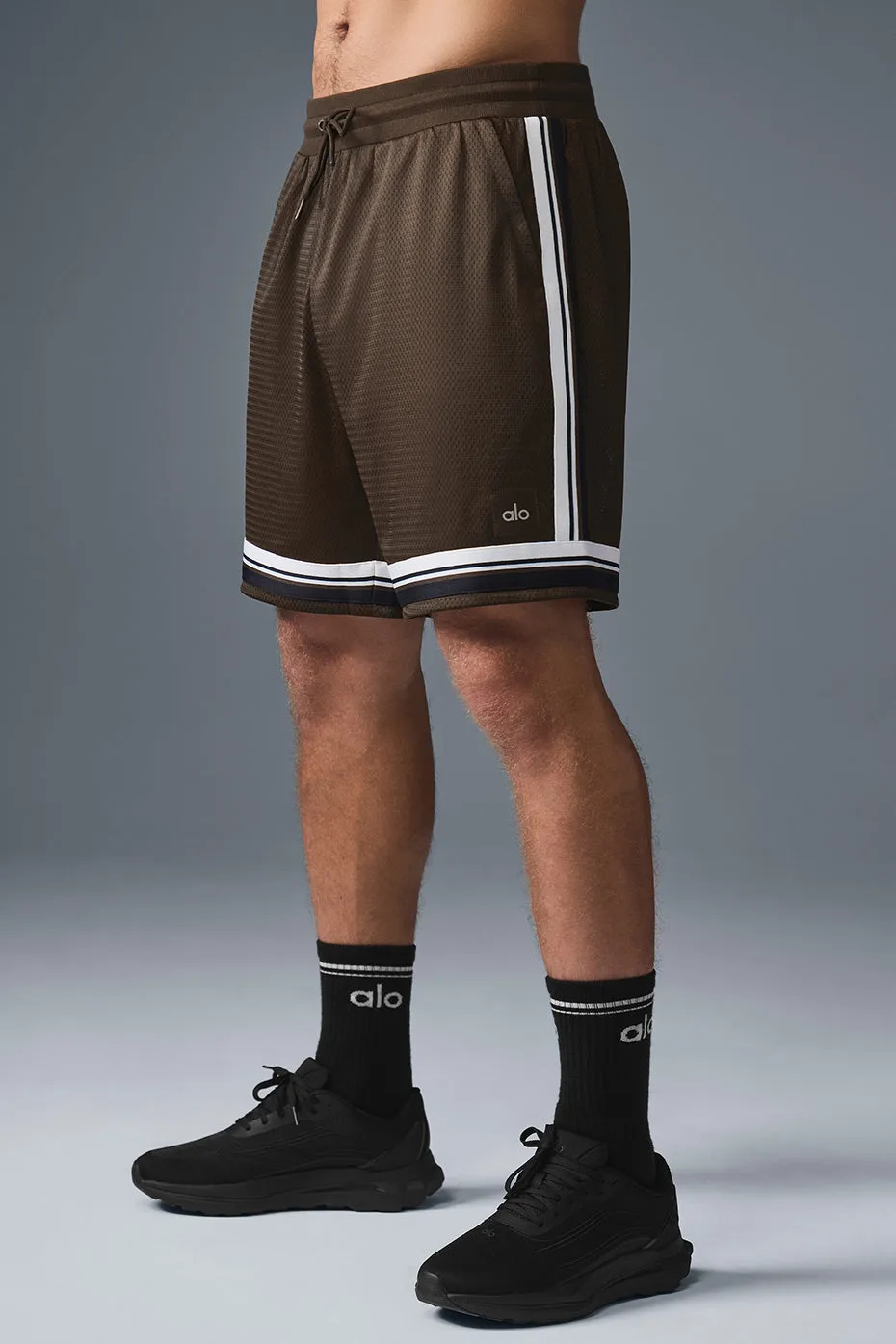 7" Key Mesh Basketball Short - Espresso sold by Alo Yoga product image thumbnail 3