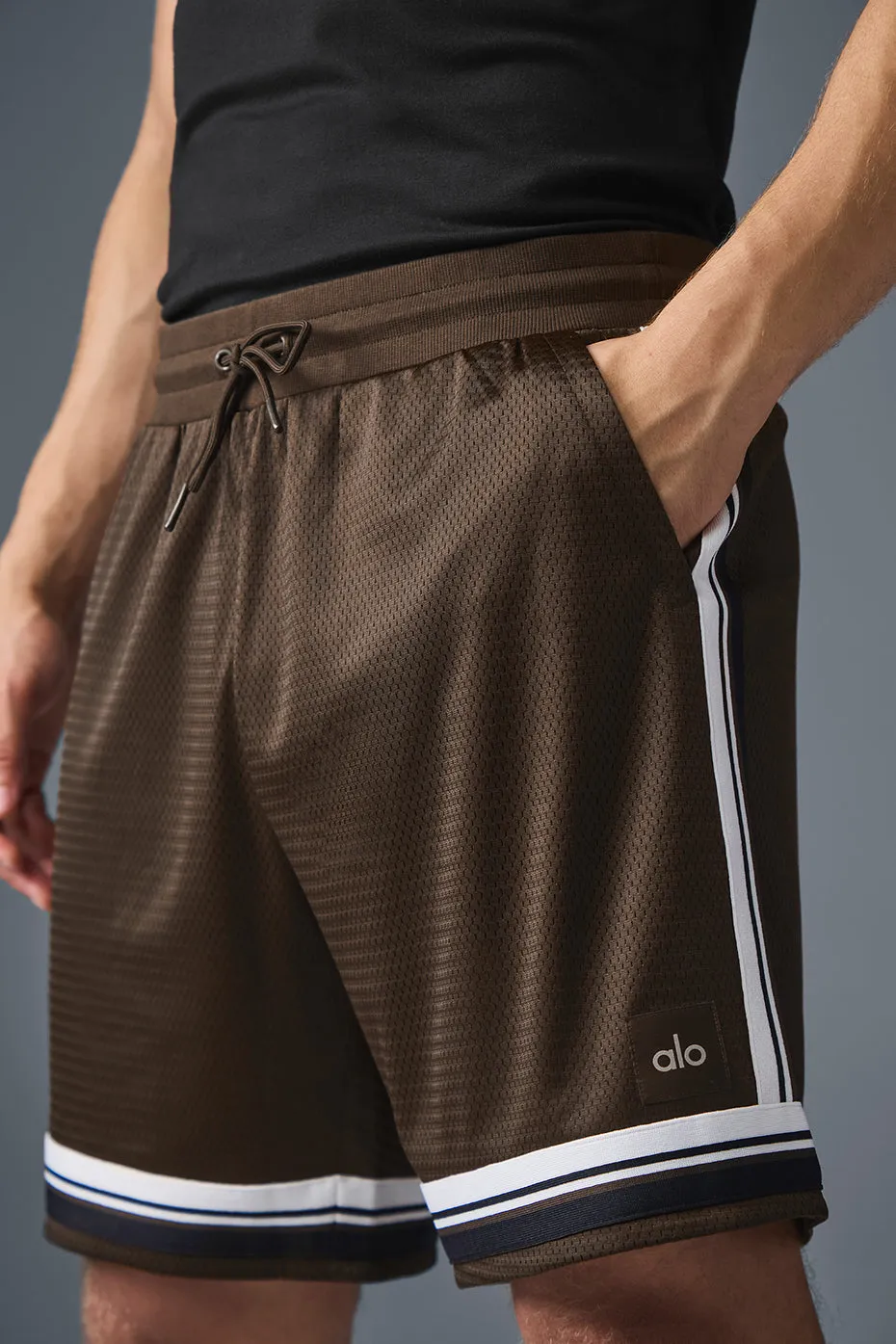 7" Key Mesh Basketball Short - Espresso sold by Alo Yoga product image thumbnail 4