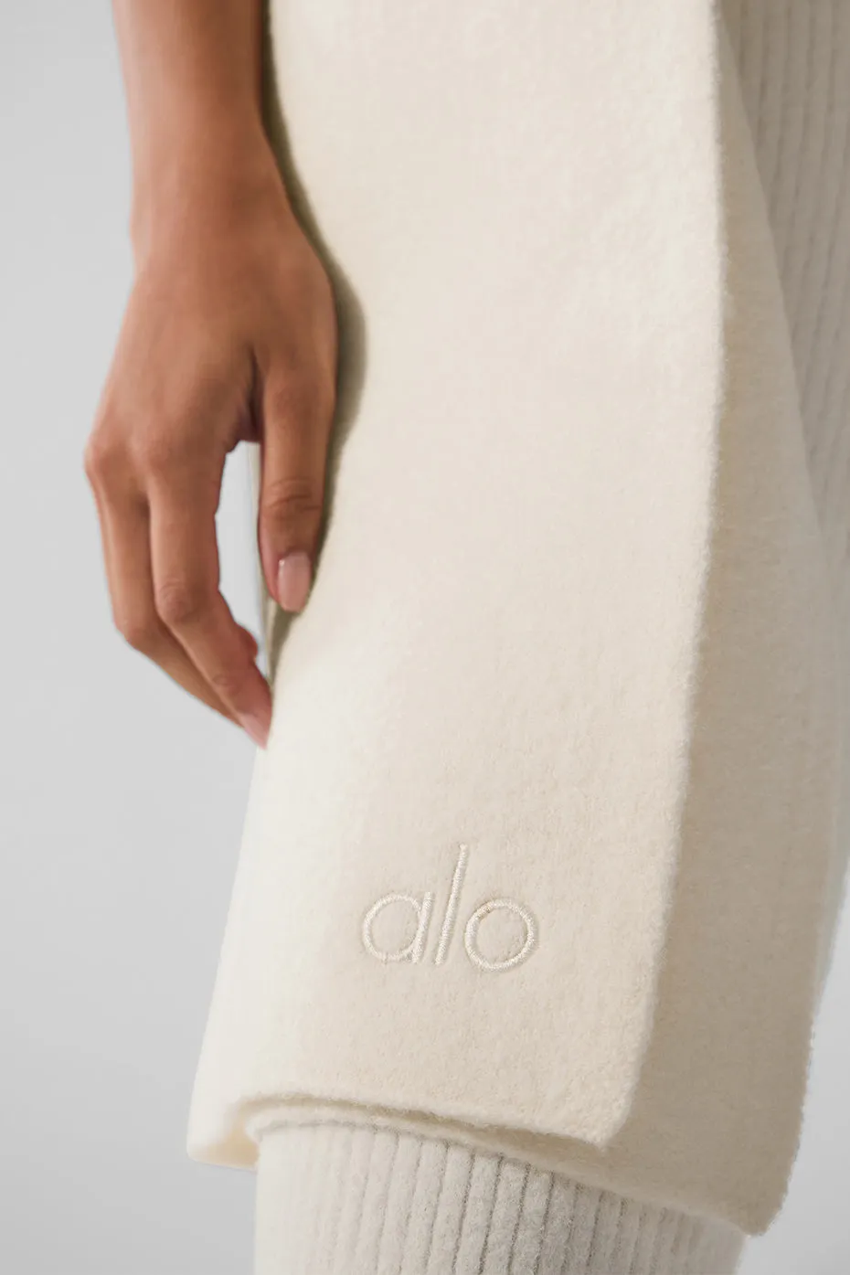 Merino Wool Oversized Scarf - Ivory sold by Alo Yoga product image thumbnail 4