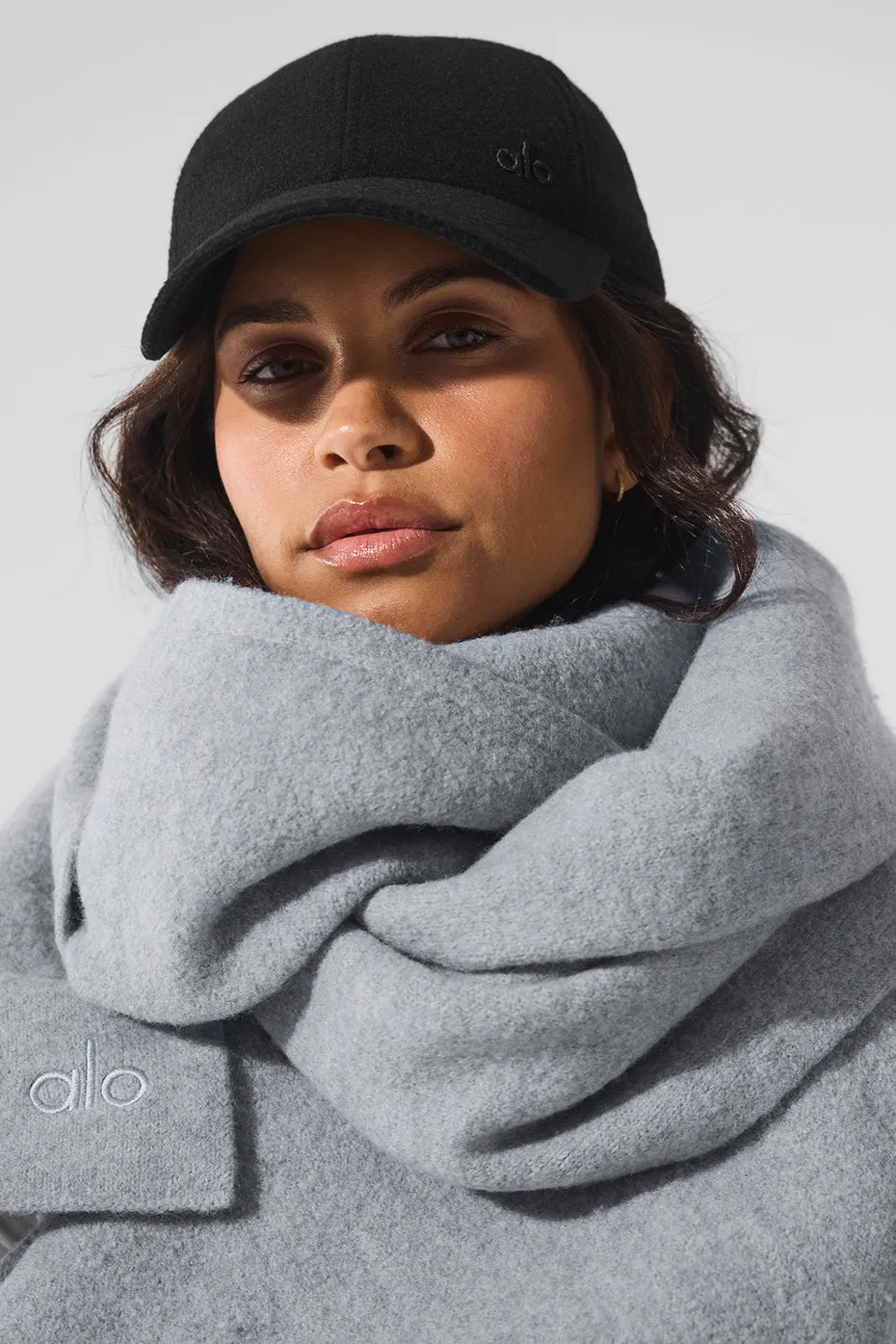 Merino Wool Oversized Scarf - Hazy Heather Grey sold by Alo Yoga product image thumbnail 4