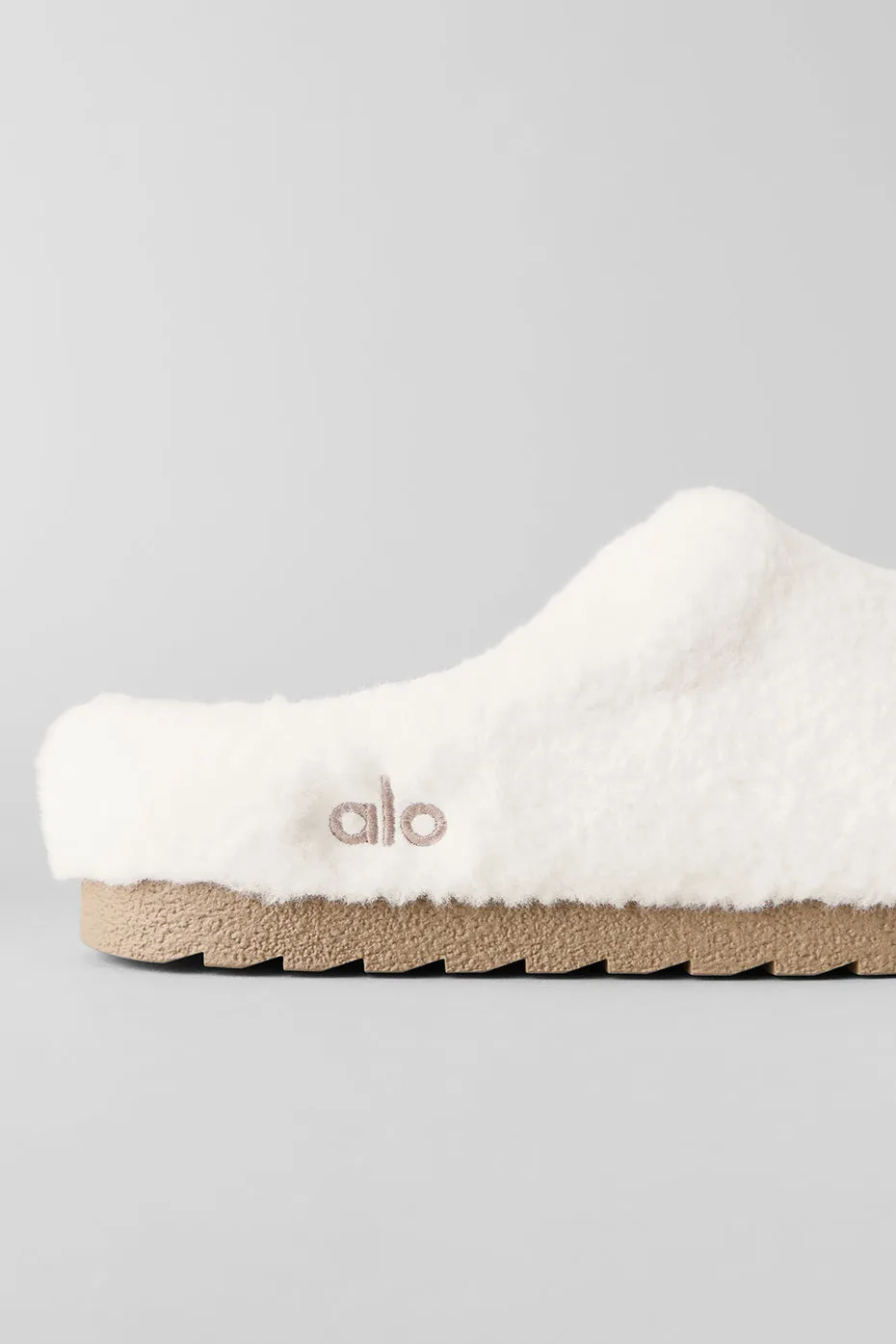 Sherpa Recovery Slipper - Ivory sold by Alo Yoga product image thumbnail 5