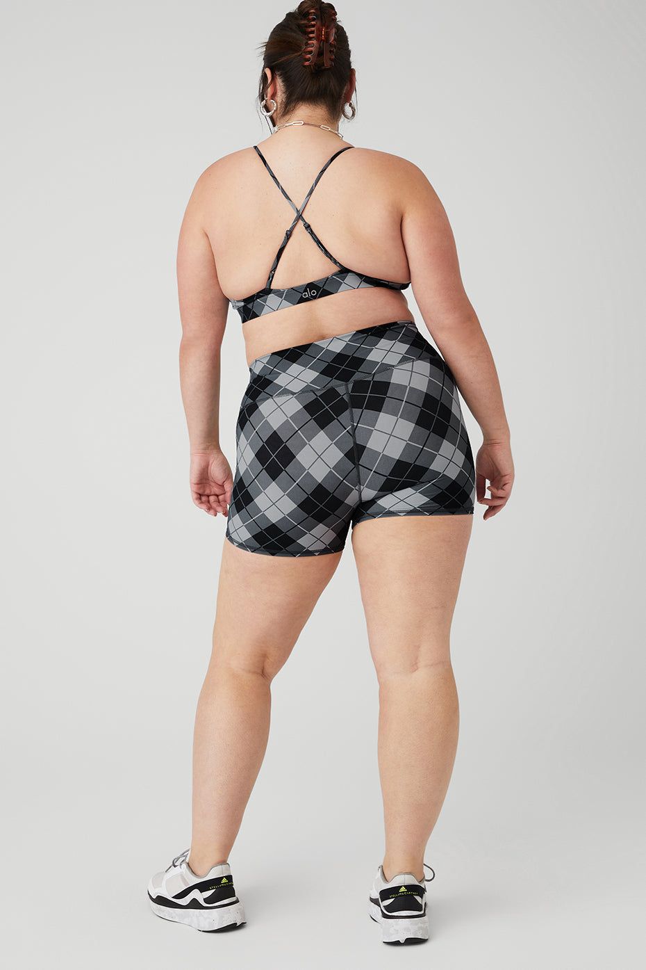Vapor Argyle Splendor Bra & Vapor High-Waist Argyle Short Set - Black/Anthracite sold by Alo Yoga product image thumbnail 3