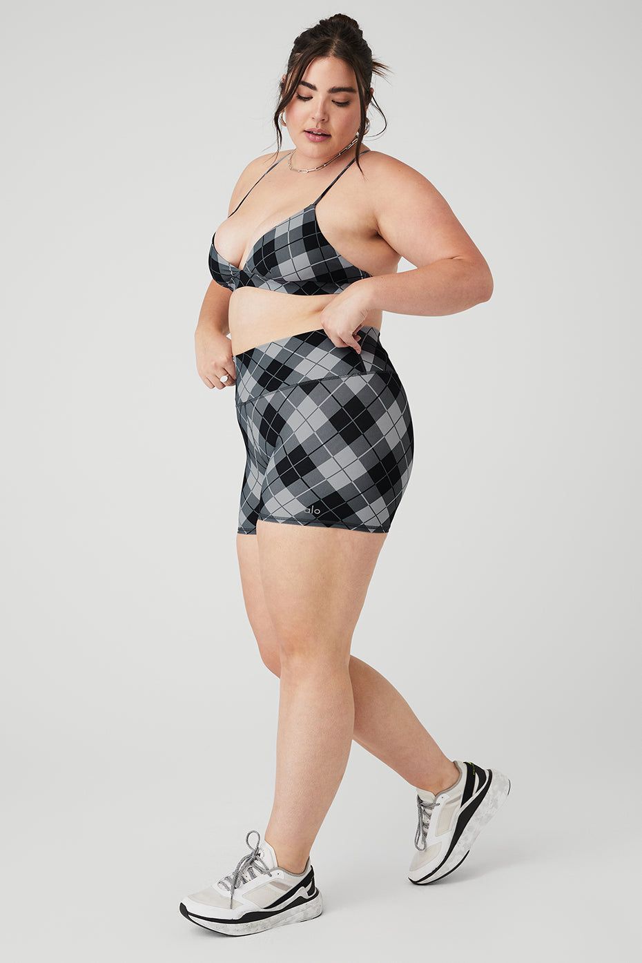 Vapor Argyle Splendor Bra & Vapor High-Waist Argyle Short Set - Black/Anthracite sold by Alo Yoga product image thumbnail 2