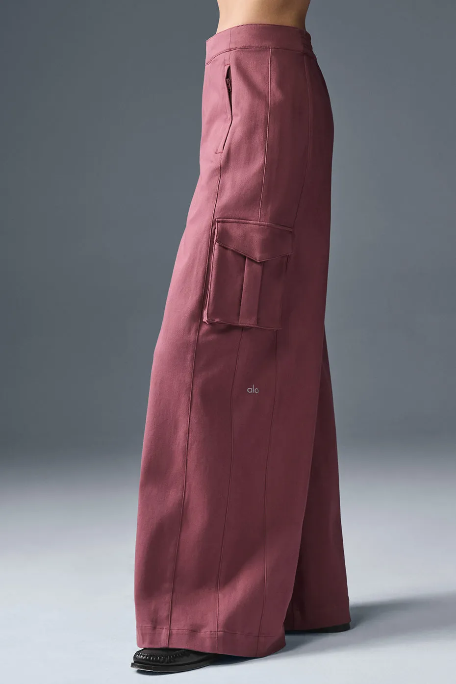 Show Off Cargo Wide Leg Trouser (Regular) - Burgundy Truffle sold by Alo Yoga product image thumbnail 2