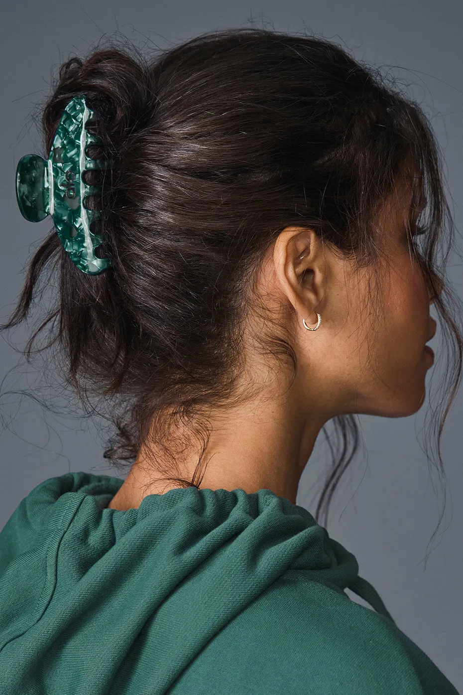 90's Claw Clip - Ivy Garden sold by Alo Yoga product image thumbnail 2