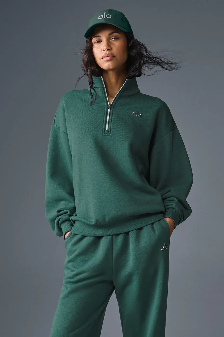 Accolade 1/4 Zip Pullover - Winter Ivy sold by Alo Yoga