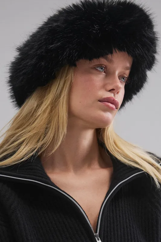 Courchevel Cashmere Faux Fur Beanie - Black sold by Alo Yoga