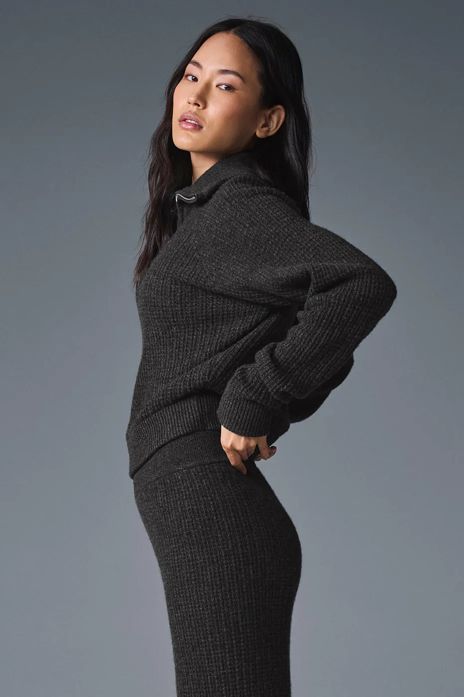 Cashmere Plush Waffle 1/4 Zip Pullover - Dark Heather Grey sold by Alo Yoga product image thumbnail 4