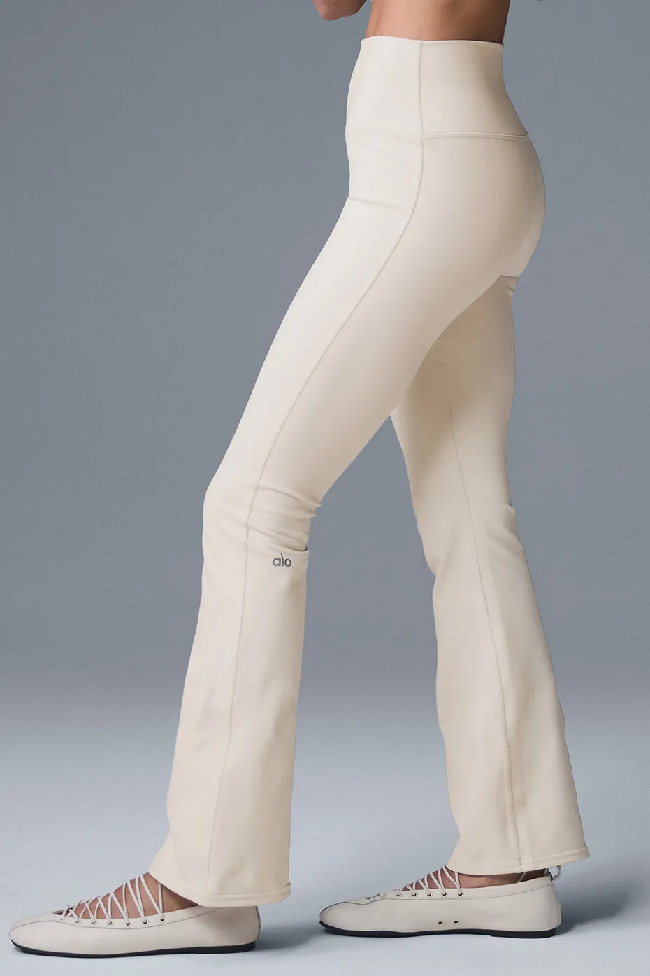 Airbrush High-Waist 7/8 Bootcut Legging - Oat Milk sold by Alo Yoga product image thumbnail 5