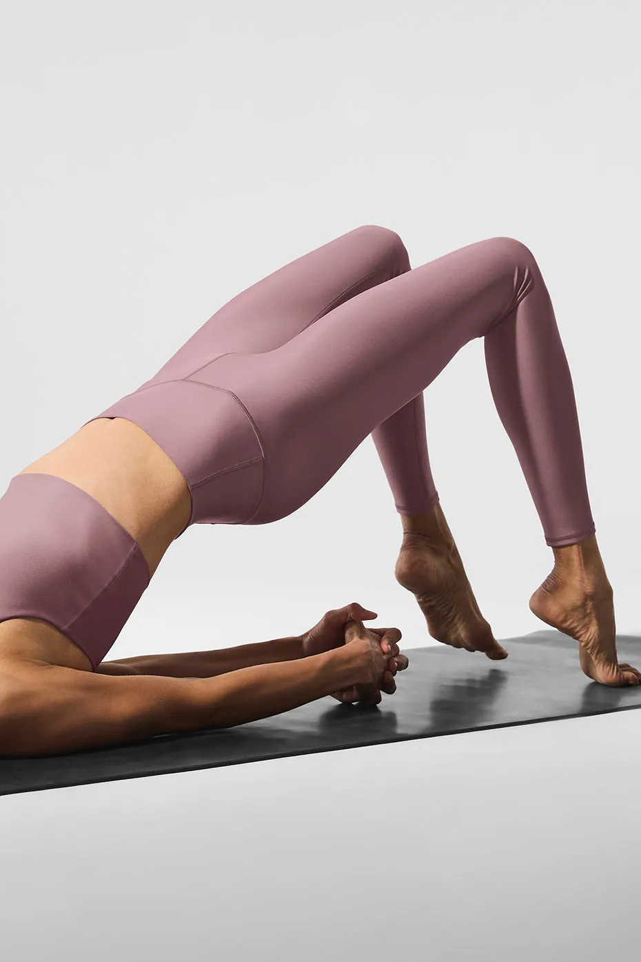 7/8 High-Waist Airlift Legging - Smoky Quartz sold by Alo Yoga product image thumbnail 4