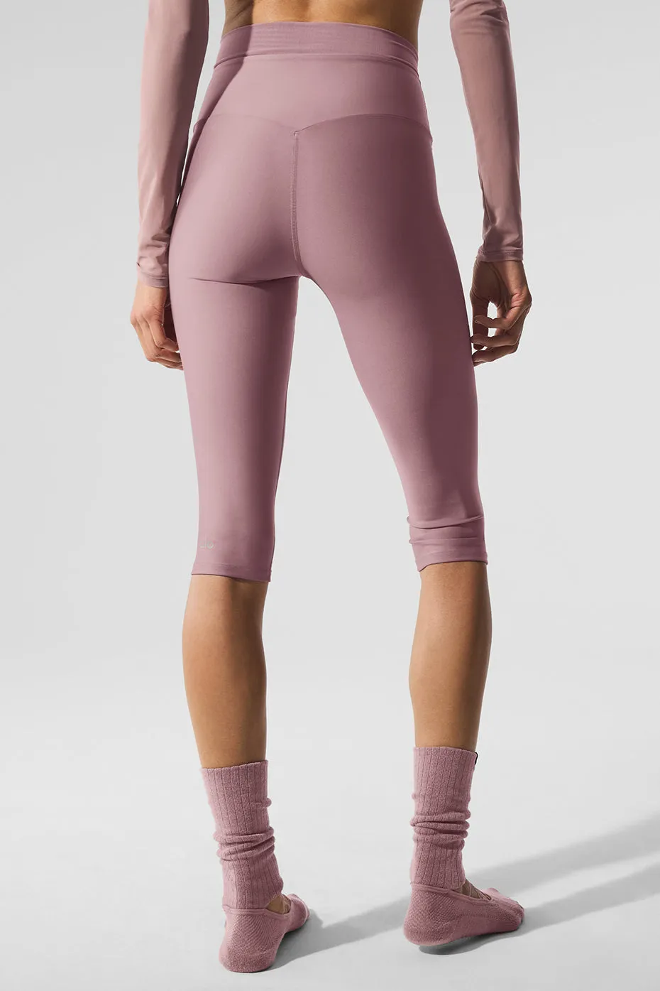 Airlift Mesh High-Waist Divine Capri - Smoky Quartz sold by Alo Yoga product image thumbnail 4