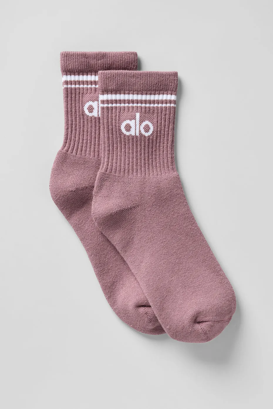 Unisex Half-Crew Throwback Sock - Smoky Quartz/White sold by Alo Yoga