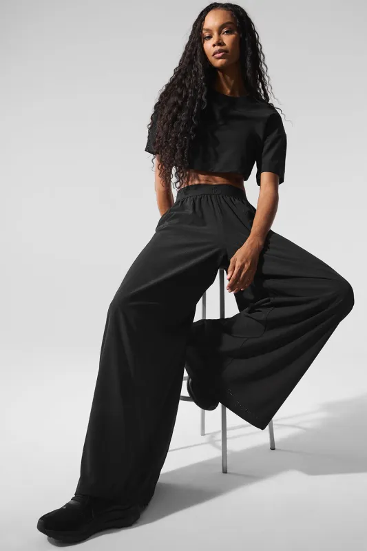 Mesh Mirage Trouser - Black made by Alo Yoga
