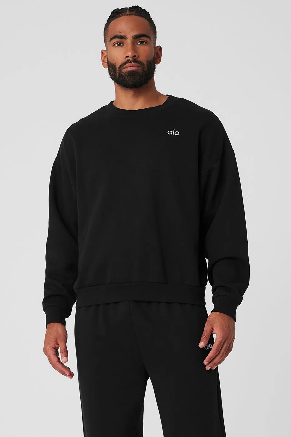 Accolade Crew Neck Pullover - Black sold by Alo Yoga