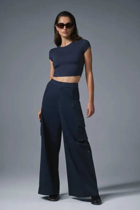 Show Off Cargo Wide Leg Trouser - Navy sold by Alo Yoga