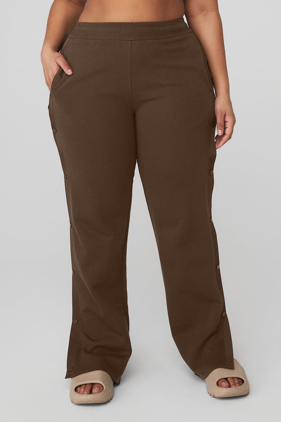 Courtside Tearaway Snap Pant - Espresso sold by Alo Yoga product image thumbnail 5
