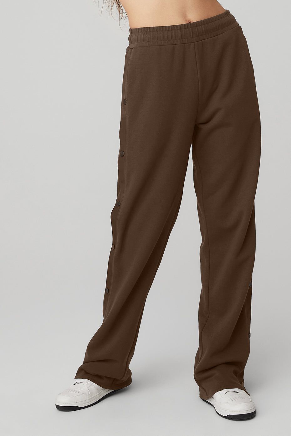Courtside Tearaway Snap Pant - Espresso sold by Alo Yoga