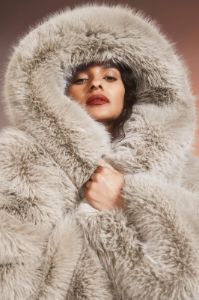 ジャケット・アウター Her Lip To Faux Fur Hoodie Duffle Coat S Opulent Faux Fur Statement Jacket - Oat | Parallel