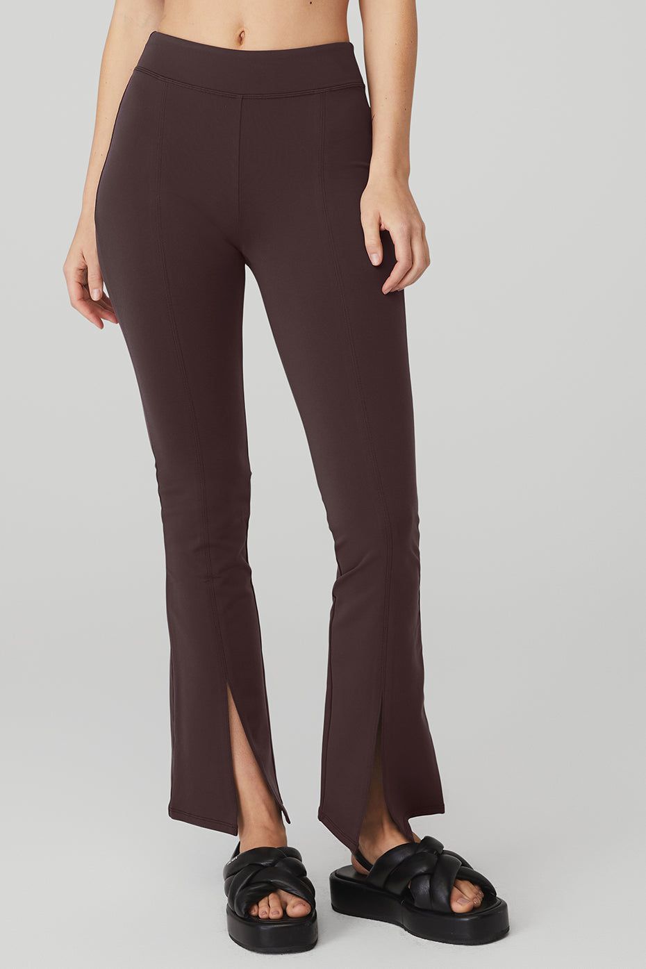 Airbrush High-Waist 7/8 Flutter Legging - Raisin sold by Alo Yoga