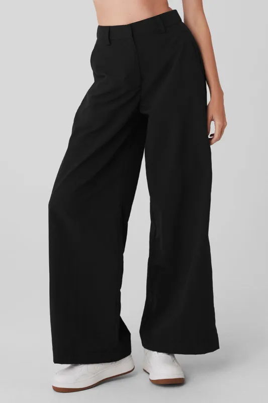 High-Waist Street Smart Trouser - Black sold by Alo Yoga
