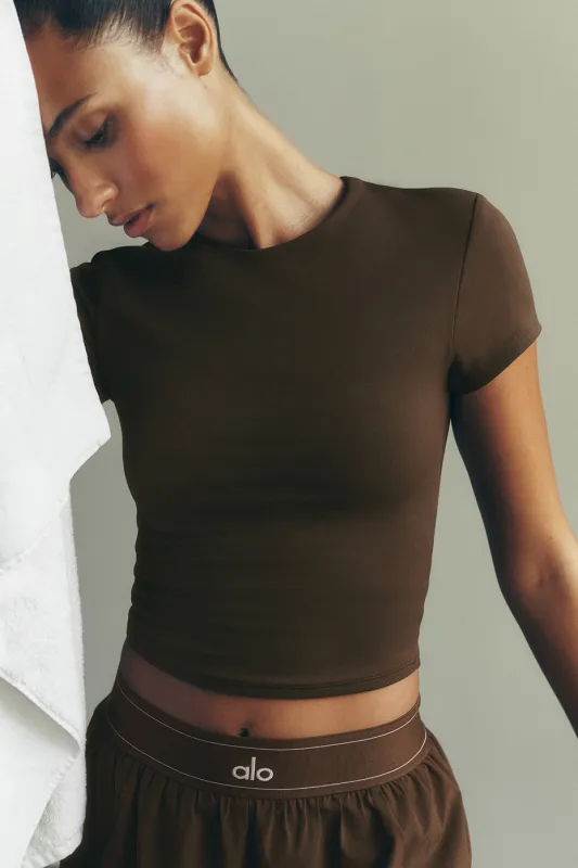 ALO Softsculpt Precision Short Sleeve Top - Espresso made by Alo Yoga