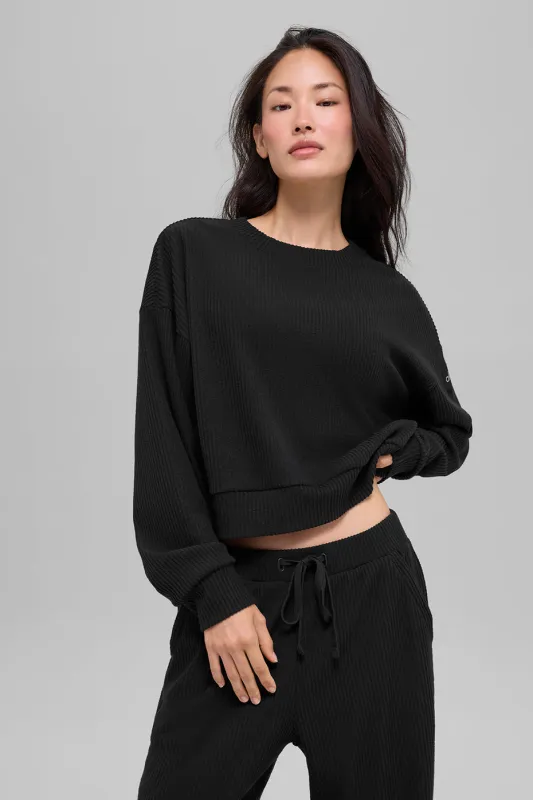 Muse Crew Neck Pullover - Black made by Alo Yoga