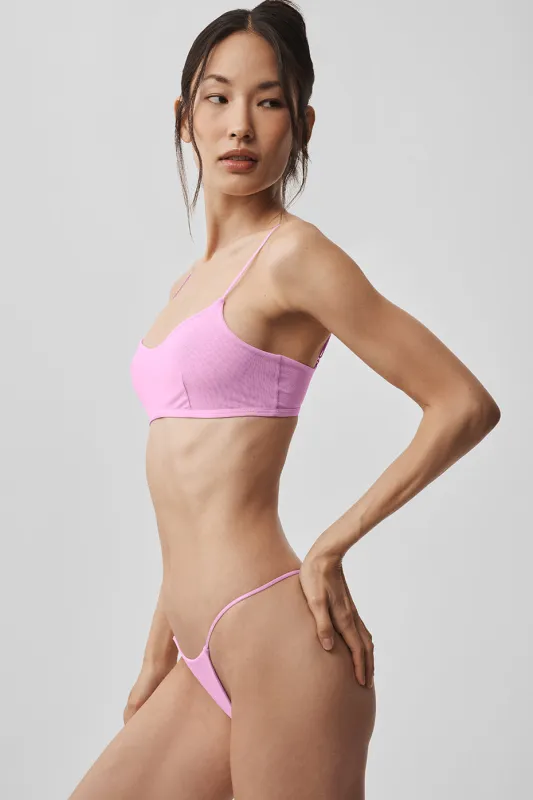 Airmesh Venus Bralette - Candy Heart Pink made by Alo Yoga
