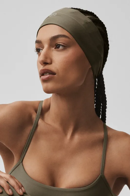 Airlift Headband - Olive Tree made by Alo Yoga