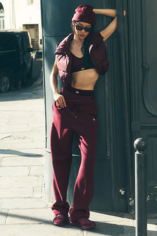 Accolade Straight Leg Sweatpant - Burgundy made by Alo Yoga