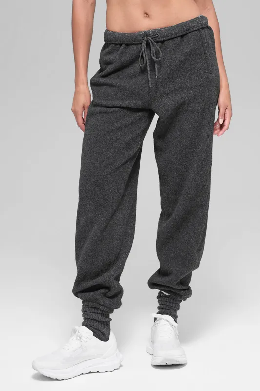 Polar Fleece High-Waist Retreat Jogger - Dark Heather Grey made by Alo Yoga