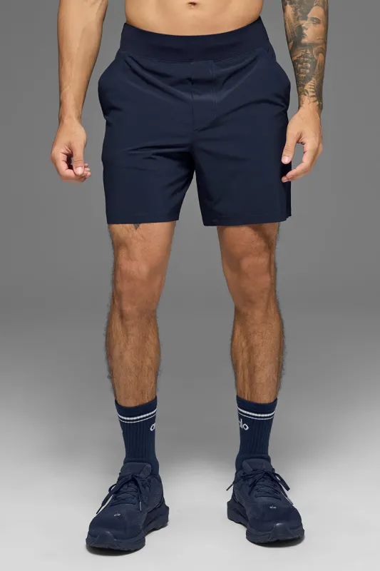5" Repetition Short - Navy made by Alo Yoga