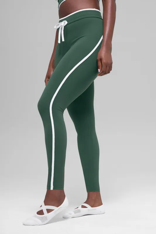 Airbrush High-Waist Race Pace 7/8 Legging - Clover Green/White made by Alo Yoga