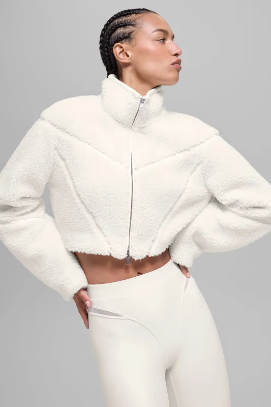 Sherpa Cropped Slope Side Jacket - Ivory made by Alo Yoga