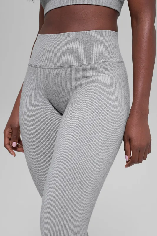 Seamless High-Waist Two Tone Rib Legging - Light Misty Grey Heather made by Alo Yoga