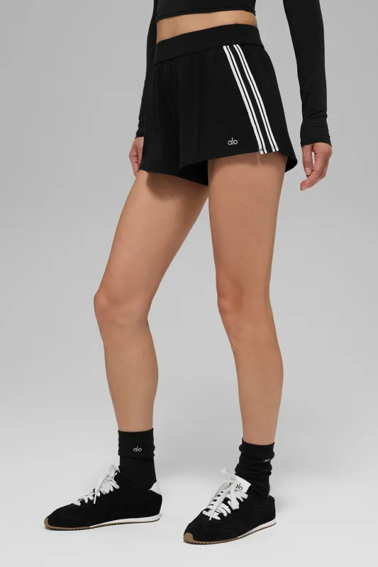 Track Star Short - Black made by Alo Yoga