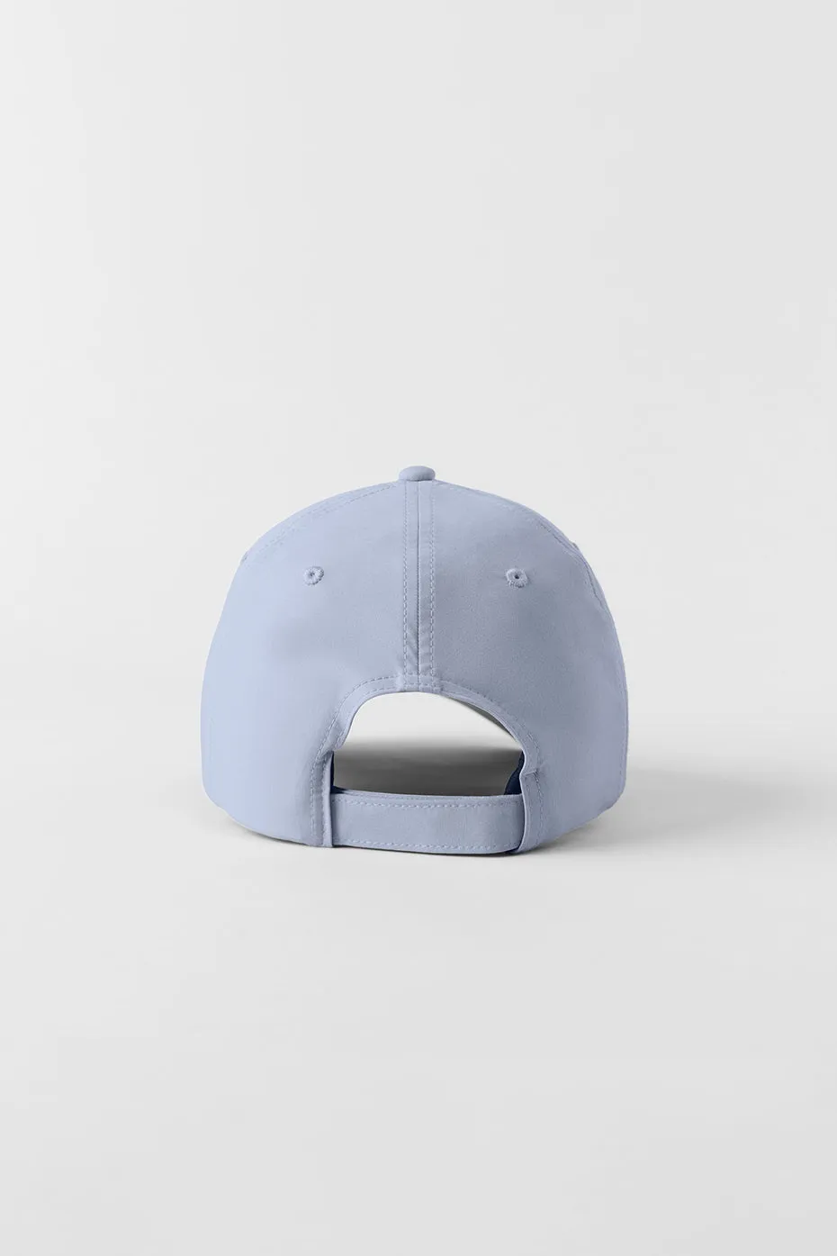 Performance Off-Duty Cap - Winter Frost sold by Alo Yoga product image thumbnail 5