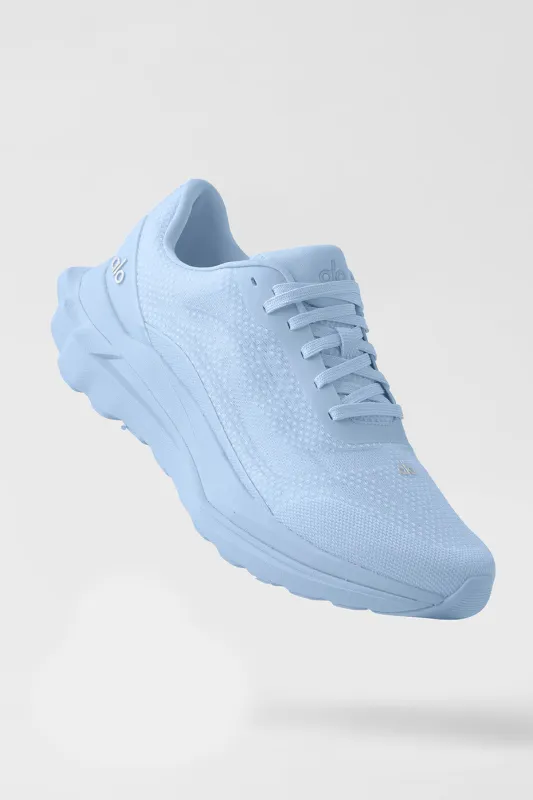 ALO Runner - Seashell Blue made by Alo Yoga