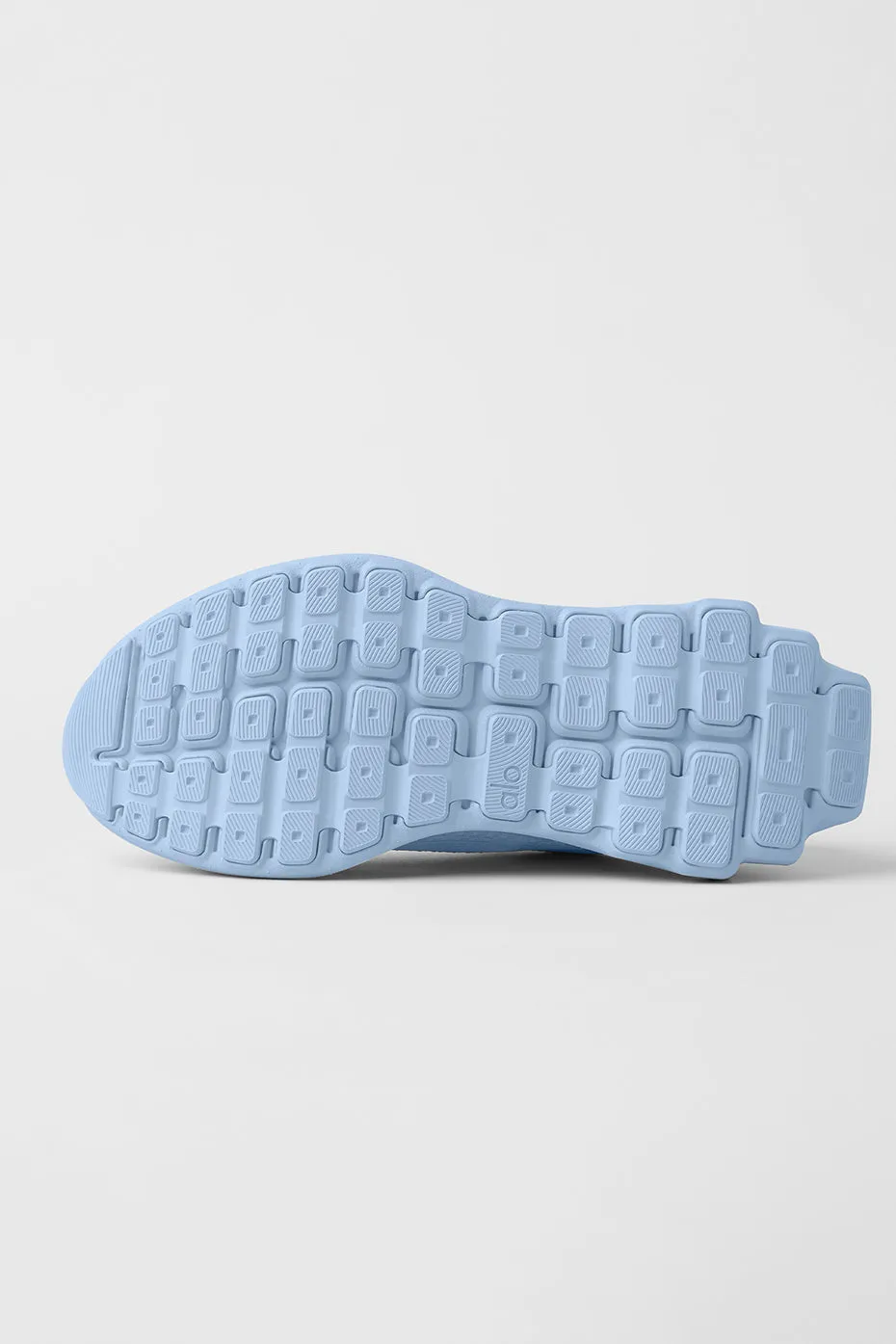 ALO Runner - Seashell Blue sold by Alo Yoga product image thumbnail 2