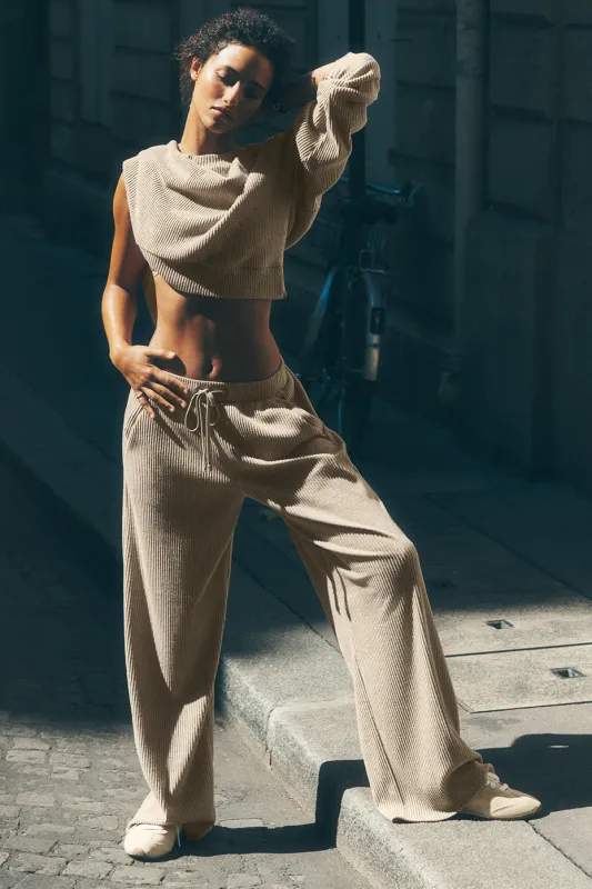 Muse Wide Leg Pant - Gravel Heather made by Alo Yoga