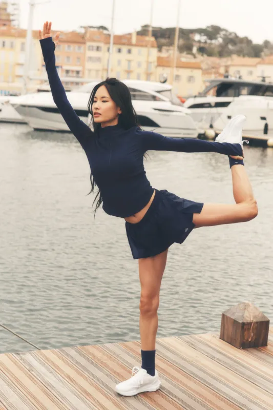 Mid-Rise Go Time Short - Navy made by Alo Yoga