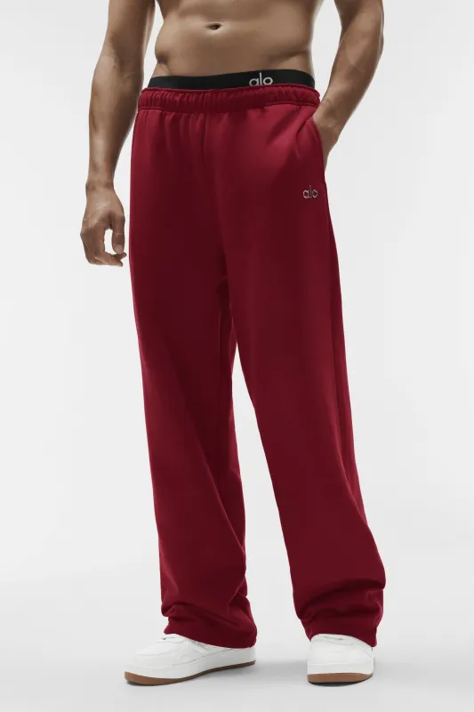 Accolade Straight Leg Sweatpant - Summer Romance Red made by Alo Yoga