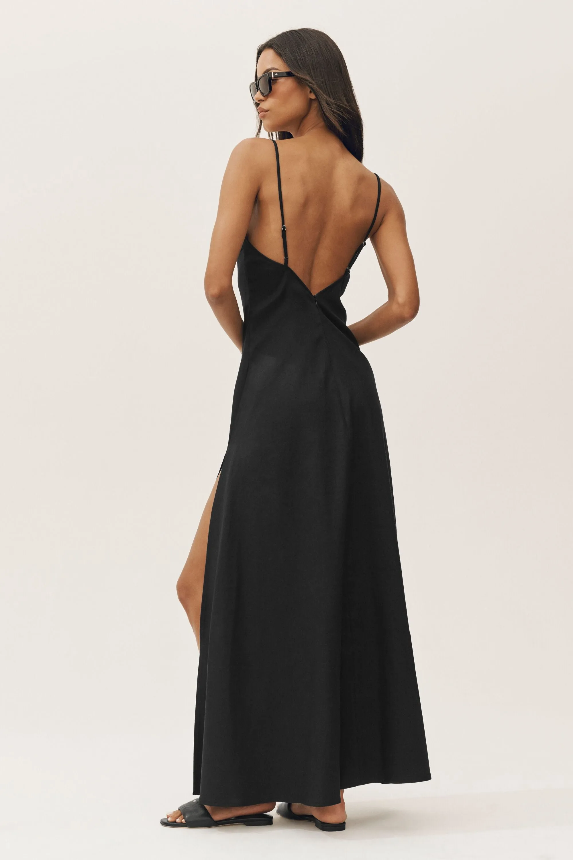 Linen Blend Riviera Maxi Dress - Black sold by Alo Yoga product image thumbnail 2