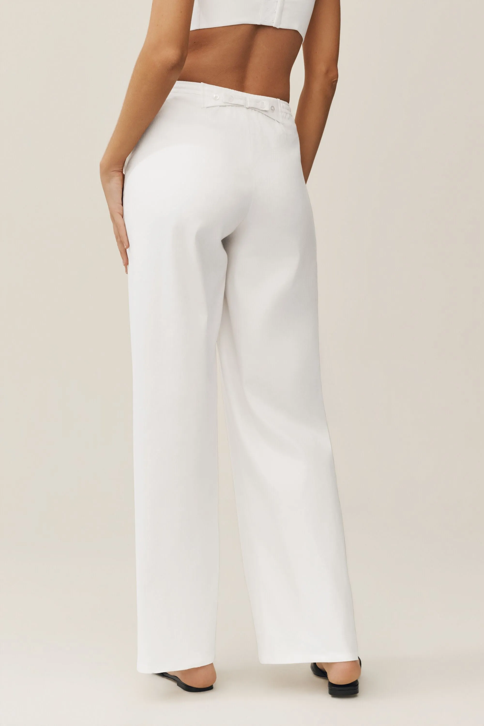 Linen Blend Riviera Wide Leg Pant - White sold by Alo Yoga product image thumbnail 2