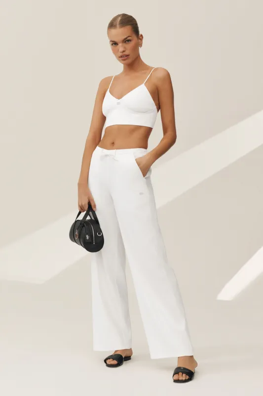 Linen Blend Riviera Wide Leg Pant - White made by Alo Yoga