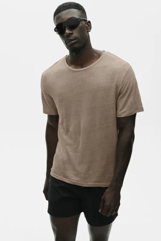 Linen Jersey Coastal Short Sleeve Tee - Gravel made by Alo Yoga