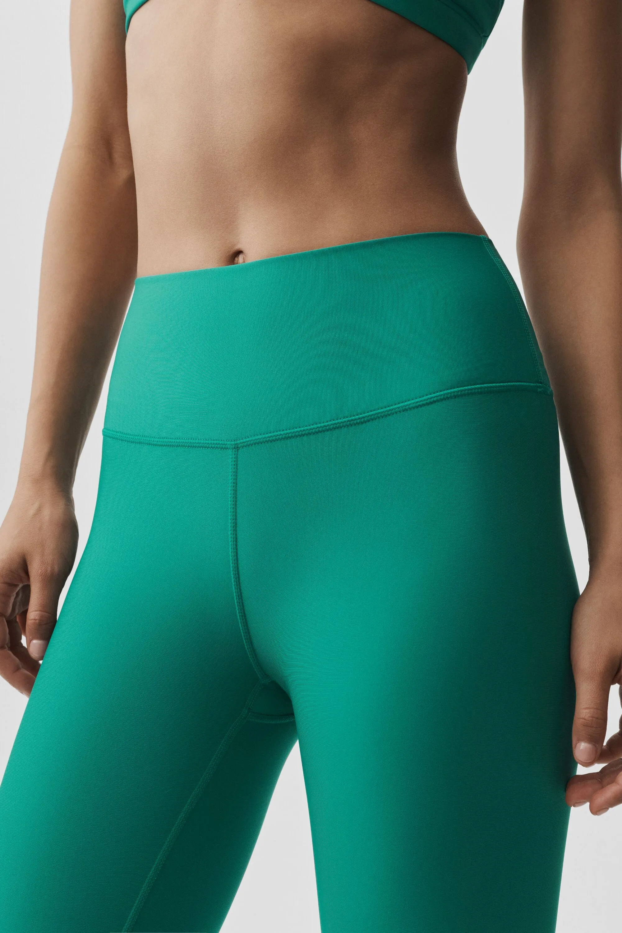 7/8 High-Waist Airlift Legging - Emerald Isle sold by Alo Yoga product image thumbnail 2